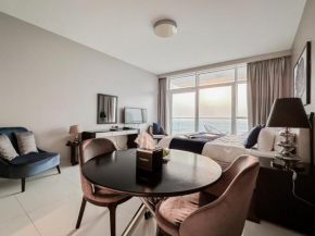 Stunning Studio with Great Facilities and Community